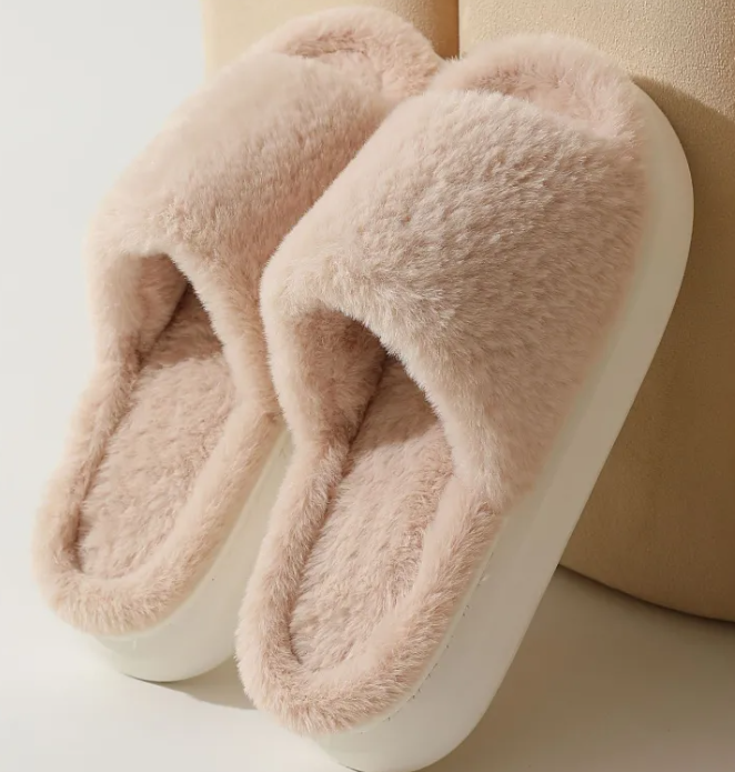 AeroPlush Fluffy Slippers, photo 9 of 10